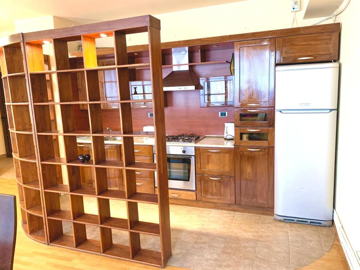 Apartment Amiryan Jerevan Buitenkant foto