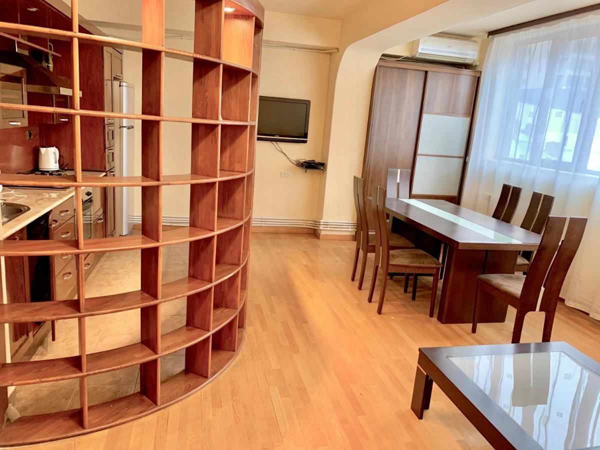 Apartment Amiryan Jerevan Buitenkant foto